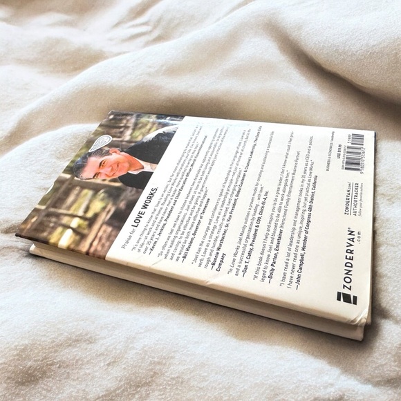 Brand New Hardcover Book: Love Works by Joel Manby - Picture 4 of 5